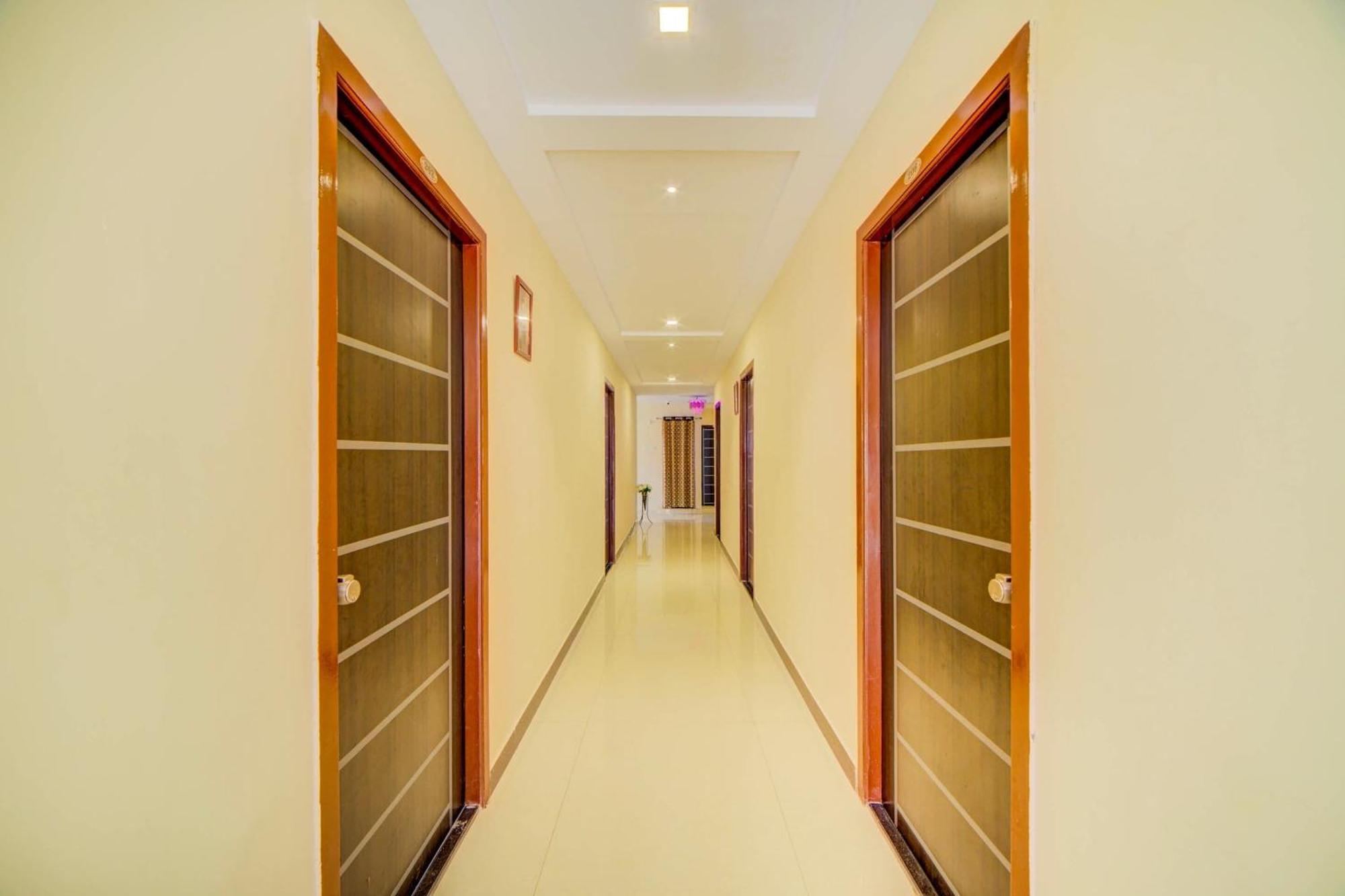 Super Hotel O White Ridge Sururnagar Εξωτερικό φωτογραφία